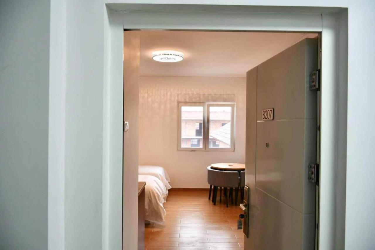 Asuka Apartmani 飞鸟客 Surčin Buitenkant foto