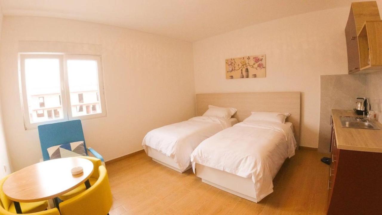 Asuka Apartmani 飞鸟客 Surčin Buitenkant foto