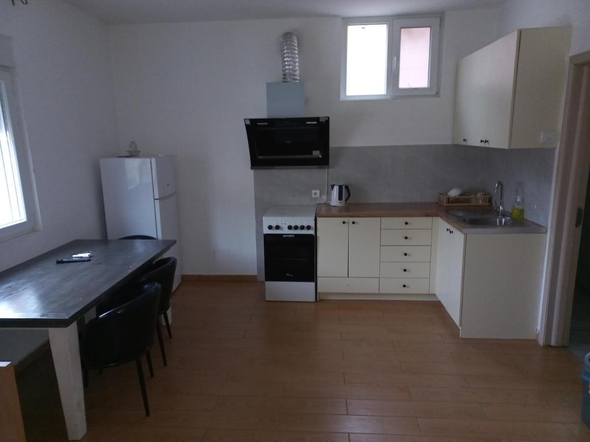 Asuka Apartmani 飞鸟客 Surčin Buitenkant foto